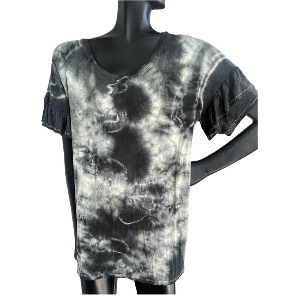 3/$25 NEW Super Comfy Hand Tie-dyed Ruffled Sleeve Rayon T-Shirt in Olive